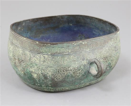 A Chinese archaic bronze oblong cup, Eastern Zhou dynasty/Spring & Autumn period, 5th-3rd century B.C., 20cm wide